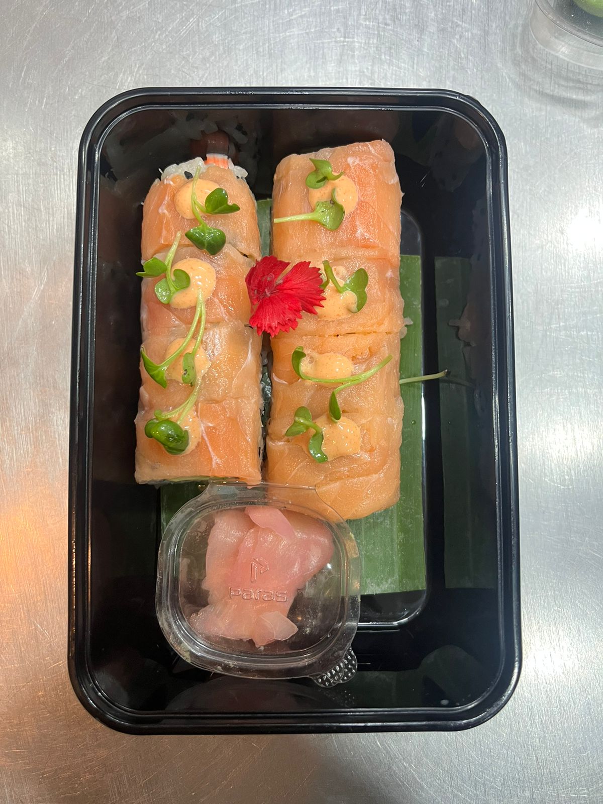 Salmon California Sushi